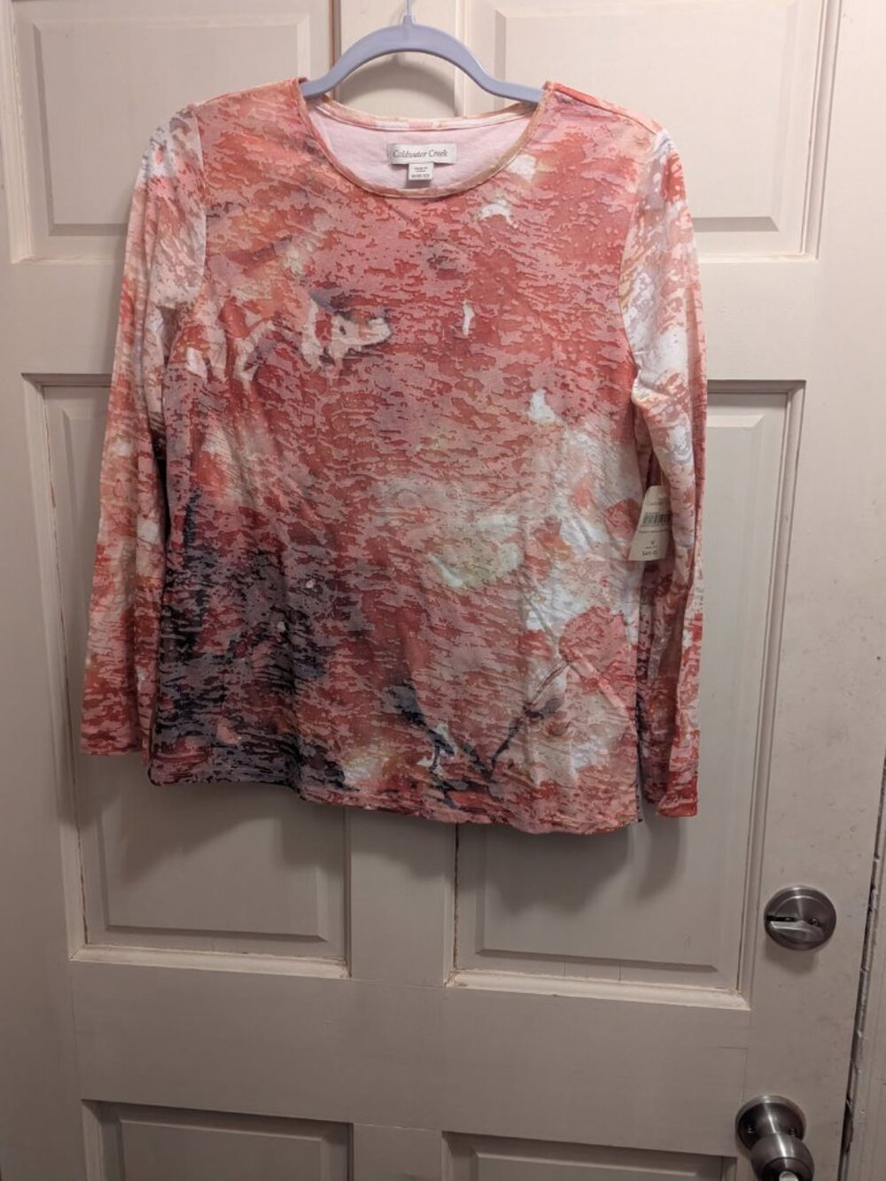 Top NWT size medium Cozy soft